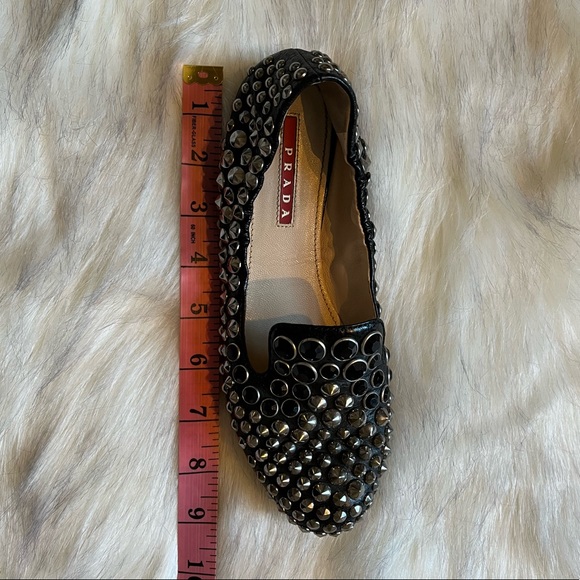 𝐏𝐫𝐚𝐝𝐚 Women’s Leather Studded Embellishment Stretchy Loafers Size 35.5 - Picture 11 of 13